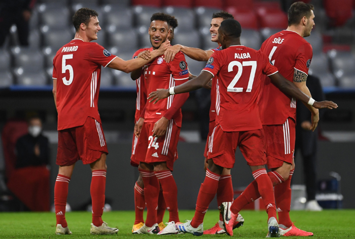 Lokomotiv vs Bayern Munich (0h55 28/10): Trứng chọi đá