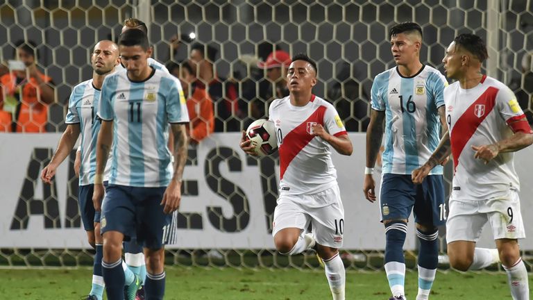 Peru vs Argentina (7h30 18/11): Dễ đến khó về