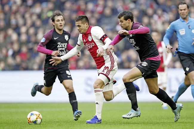 Utrecht vs Ajax Amsterdam, 18h15 ngày 8/11: Nguy cơ mất ngôi đầu