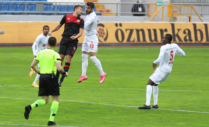 Sivasspor vs Goztepe Izmir, 23h30 ngày 30/11: Chia điểm?
