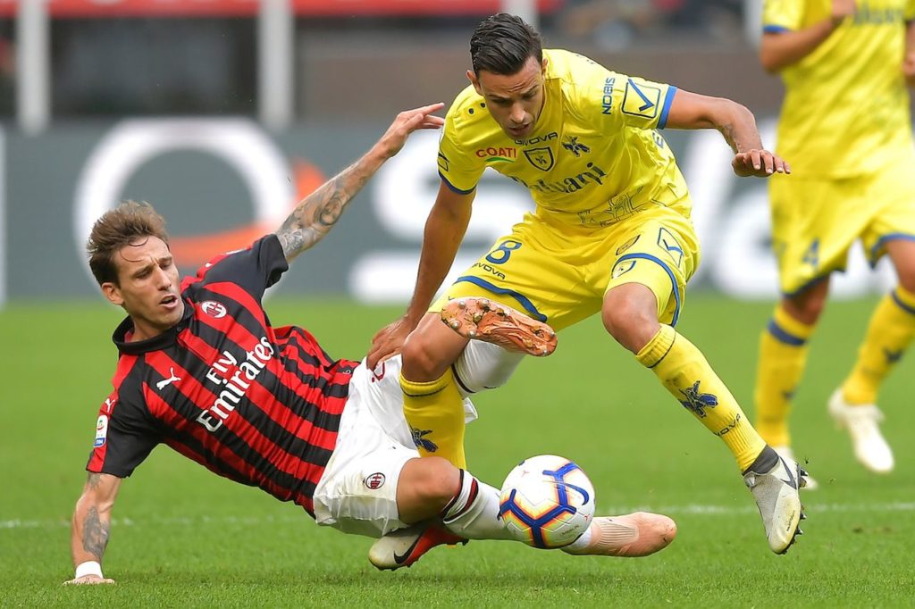 Milan vs Parma (2h45 14/12): Cờ lại đến tay