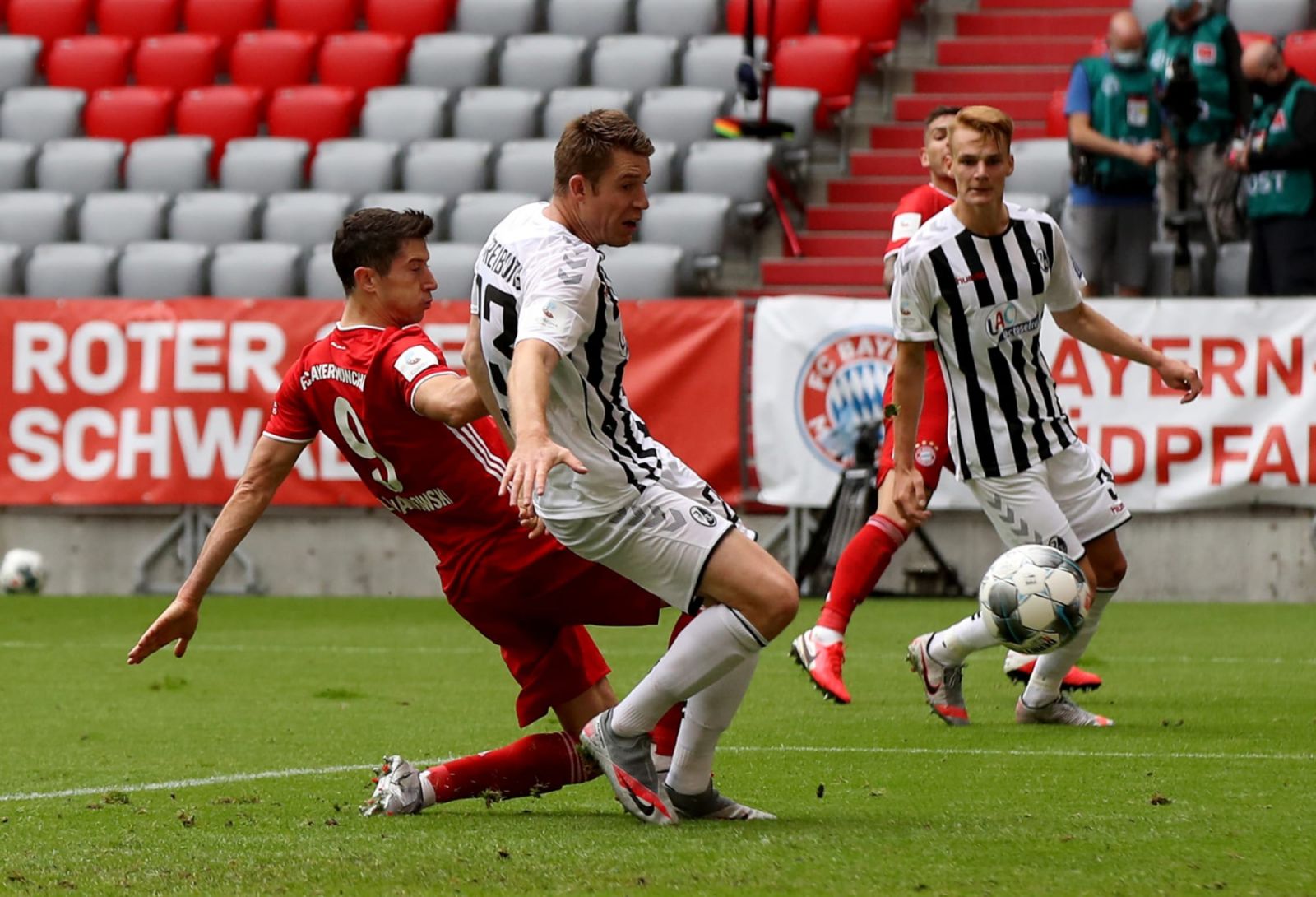 Freiburg vs Mgladbach (21h30 5/12): Giữ sức cho Champions League