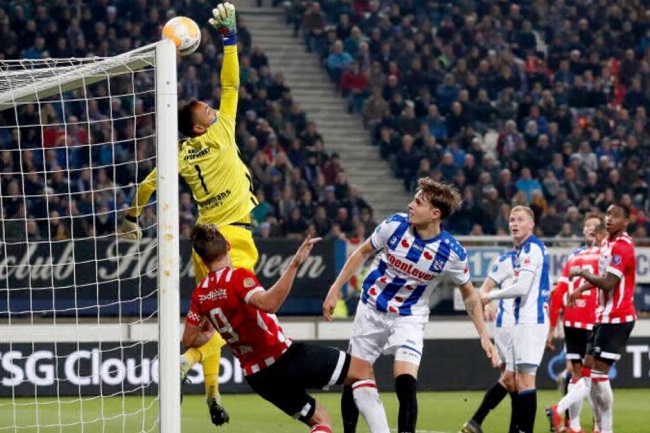 Heerenveen vs PSV, 22h45 ngày 6/12: Không dễ bắt nạt chủ nhà