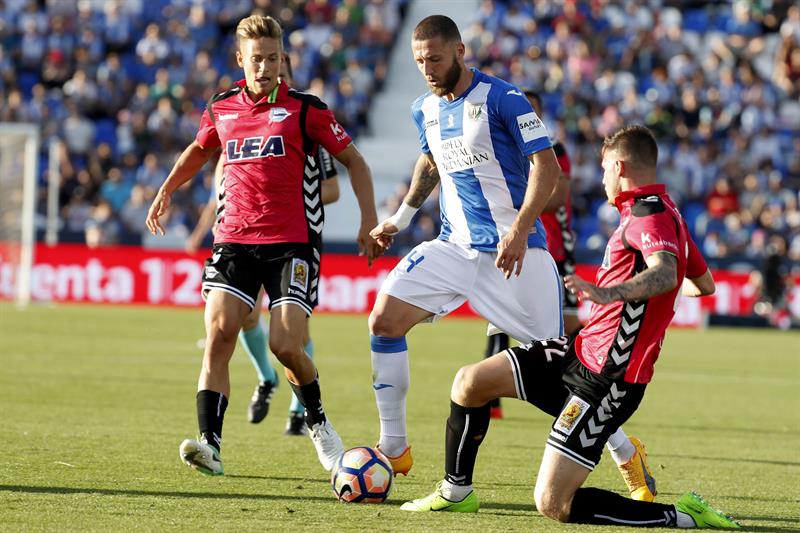 Nhận định Deportivo vs Girona, 3h00 ngày 15/2: Chiến thắng thứ 8 liên tiếp