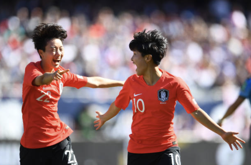 Nữ Hàn Quốc 3-0 Nữ Việt Nam: Tuyết Dung và đồng đội giữ sức cho vòng sau