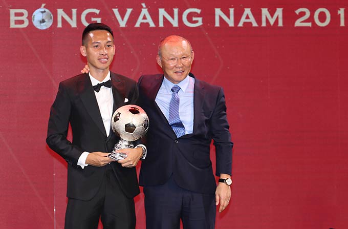 Đỗ Hùng Dũng đoạt giải Quả bóng vàng Việt Nam 2019