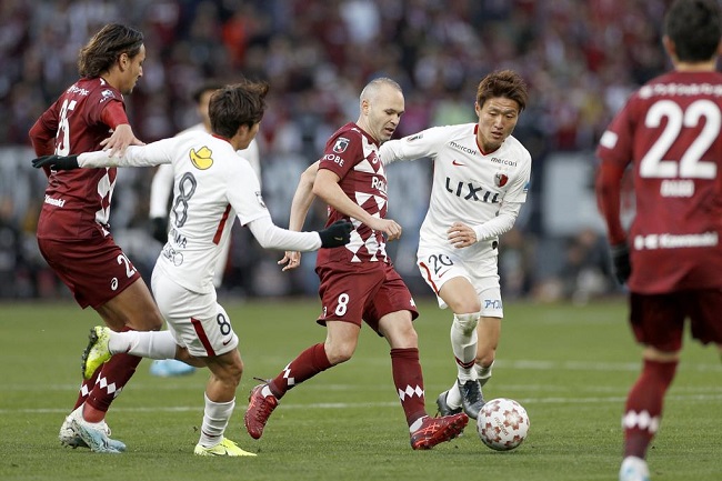 Kashima Antlers vs Vissel Kobe, 16h30 ngày 16/8: Không ngán chủ nhà