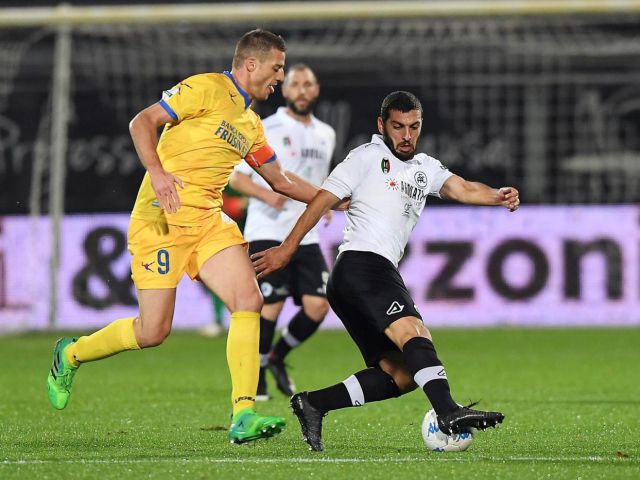 Spezia vs Frosinone, 2h15 ngày 21/8: Thêm một chiến thắng