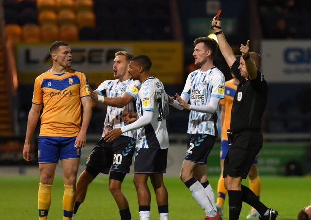 Preston vs Mansfield, 21h ngày 29/8: Khó có bất ngờ