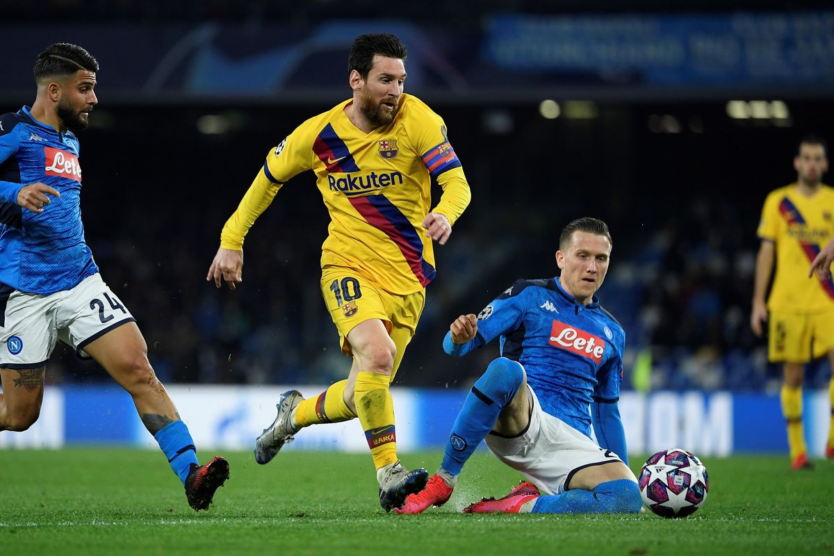 Barcelona vs Napoli (2h 9/8): Bay trên vai Messi