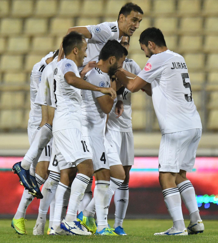 FC AGMK vs Lokomotiv Tashkent, 21h ngày 17/8: Ăn mày dĩ vãng?