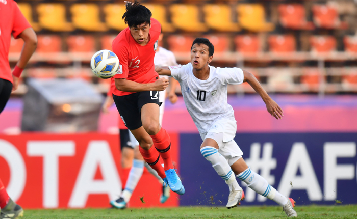U23 Uzbekistan 1-2 U23 Hàn Quốc: ĐKVĐ đi tiếp trong sợ hãi