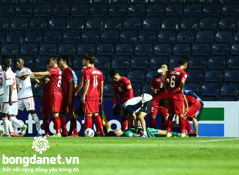 Bùi Tiến Dũng chấn thương vai, nghỉ trận U23 Việt Nam-U23 Jordan?